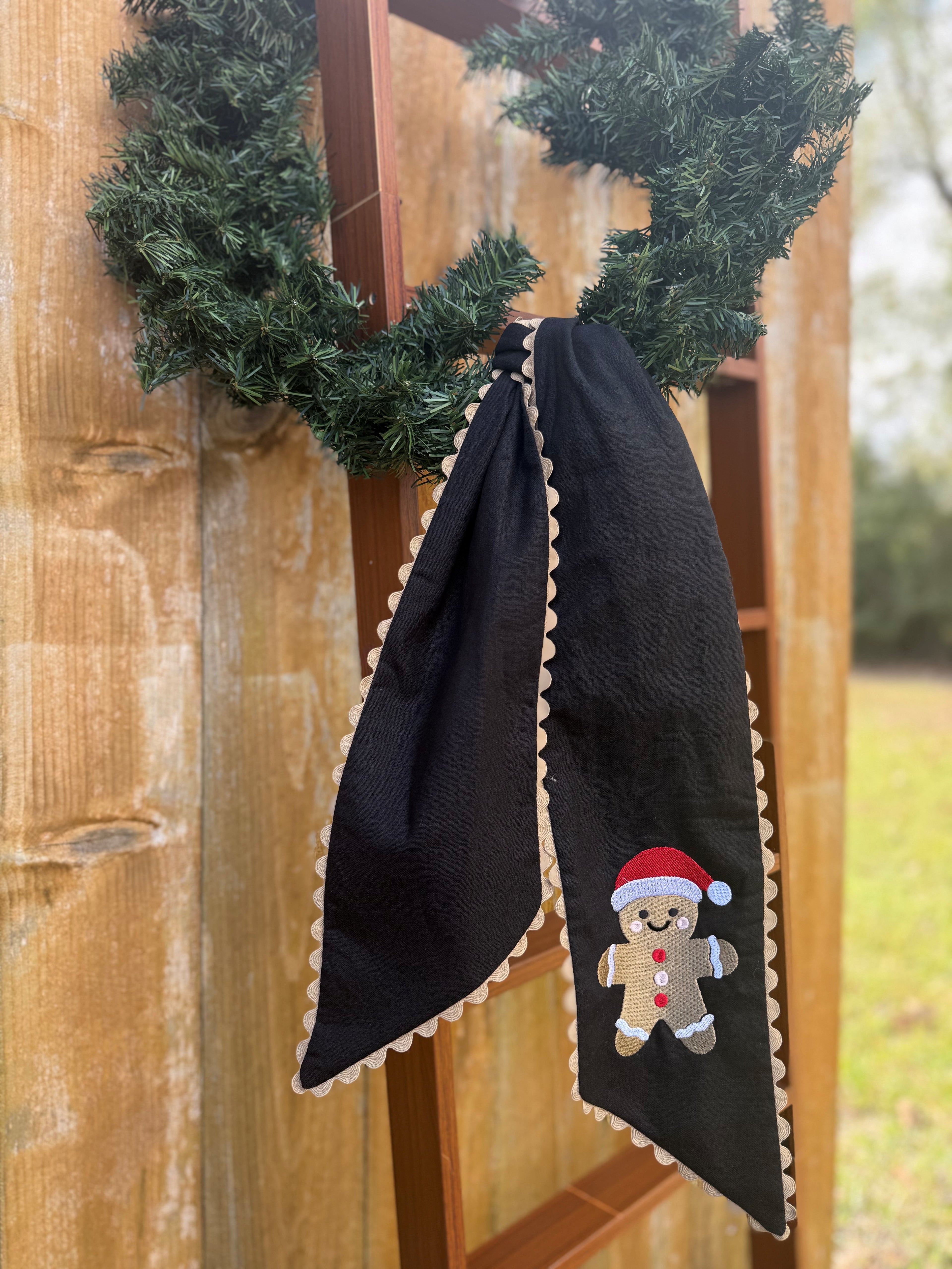 Gingerbread Man Wreath Sash - Scalloped (Add MONOGRAM FOR $8)